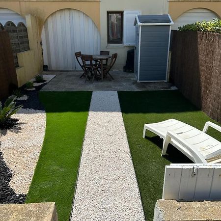 Appartement T2 avec son rez de jardin de 40 m2 5 couchages 250m de la plage et 15km de l'Arena Narbonne-Plage Buitenkant foto